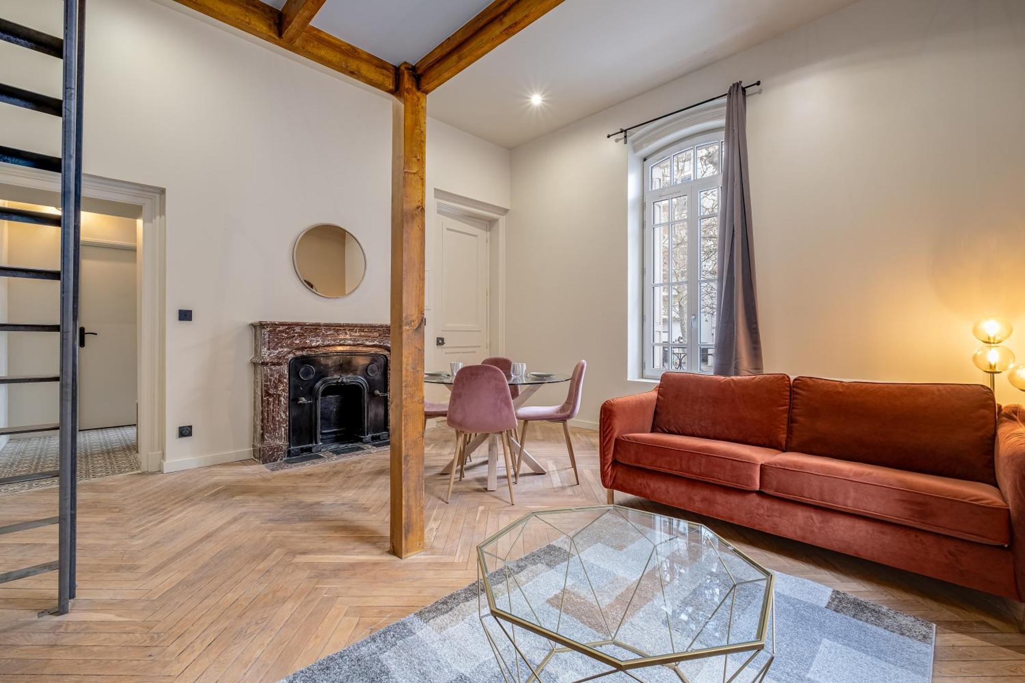 Le Poudre Cours Fauriel Magnifique Appartement Saint-Etienne  Eksteriør bilde